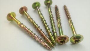 WOODEN SCREWS GALVANIZED TORX MILLED AND WIDE HEAD ALL NUMBERS