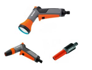 VARIOUS SPRAYERS AND WATER PISTOLS
